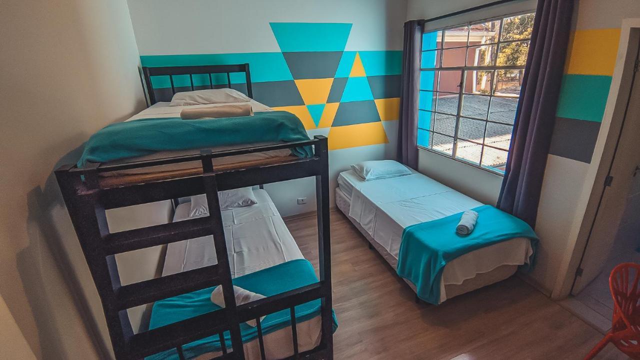 Social Hostel Cafe E Bar Куритиба Екстериор снимка