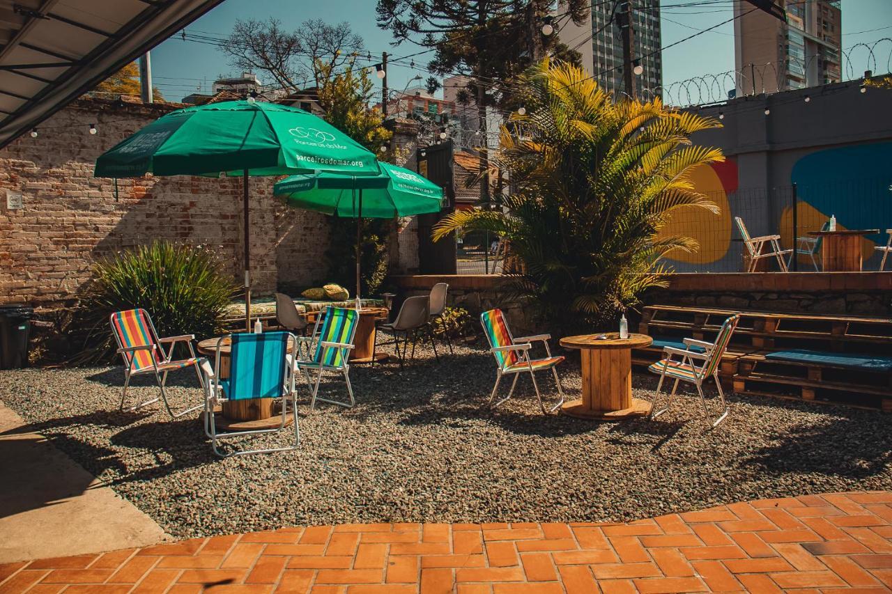 Social Hostel Cafe E Bar Куритиба Екстериор снимка