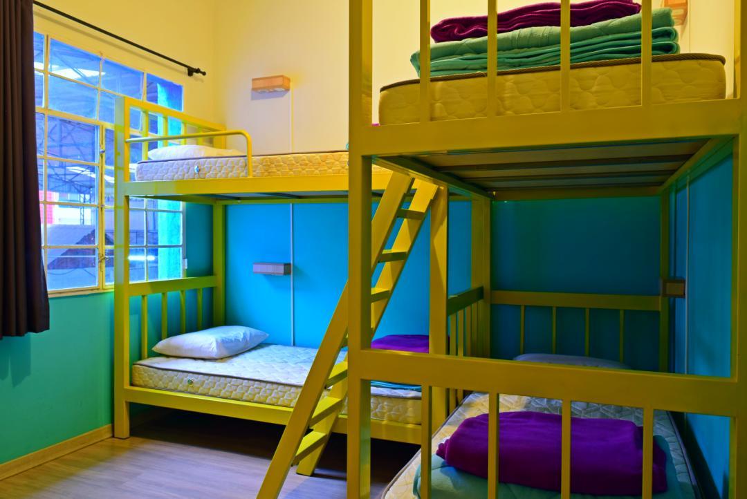 Social Hostel Cafe E Bar Куритиба Екстериор снимка