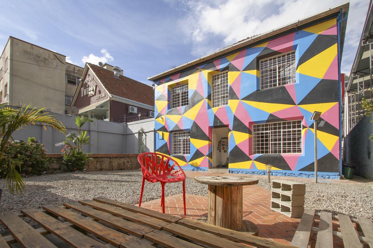 Social Hostel Cafe E Bar Куритиба Екстериор снимка